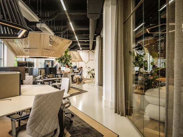 Referenzbild  image Olyx Amsterdam Niederlande